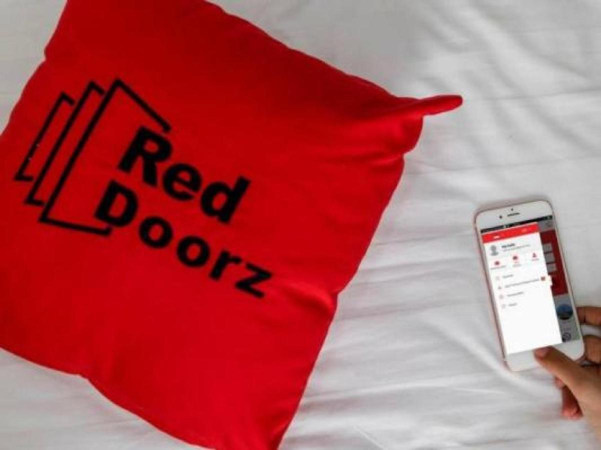 Reddoorz Plus Near Halim Perdanakusuma 2 Jakarta Exteriér fotografie